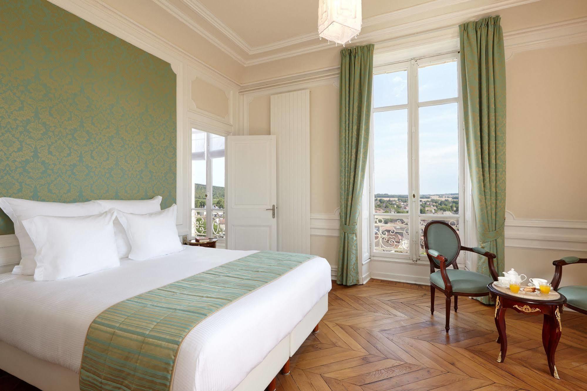 Chateau Saint-Michel - Cercle Des Grands Crus Rully  Buitenkant foto